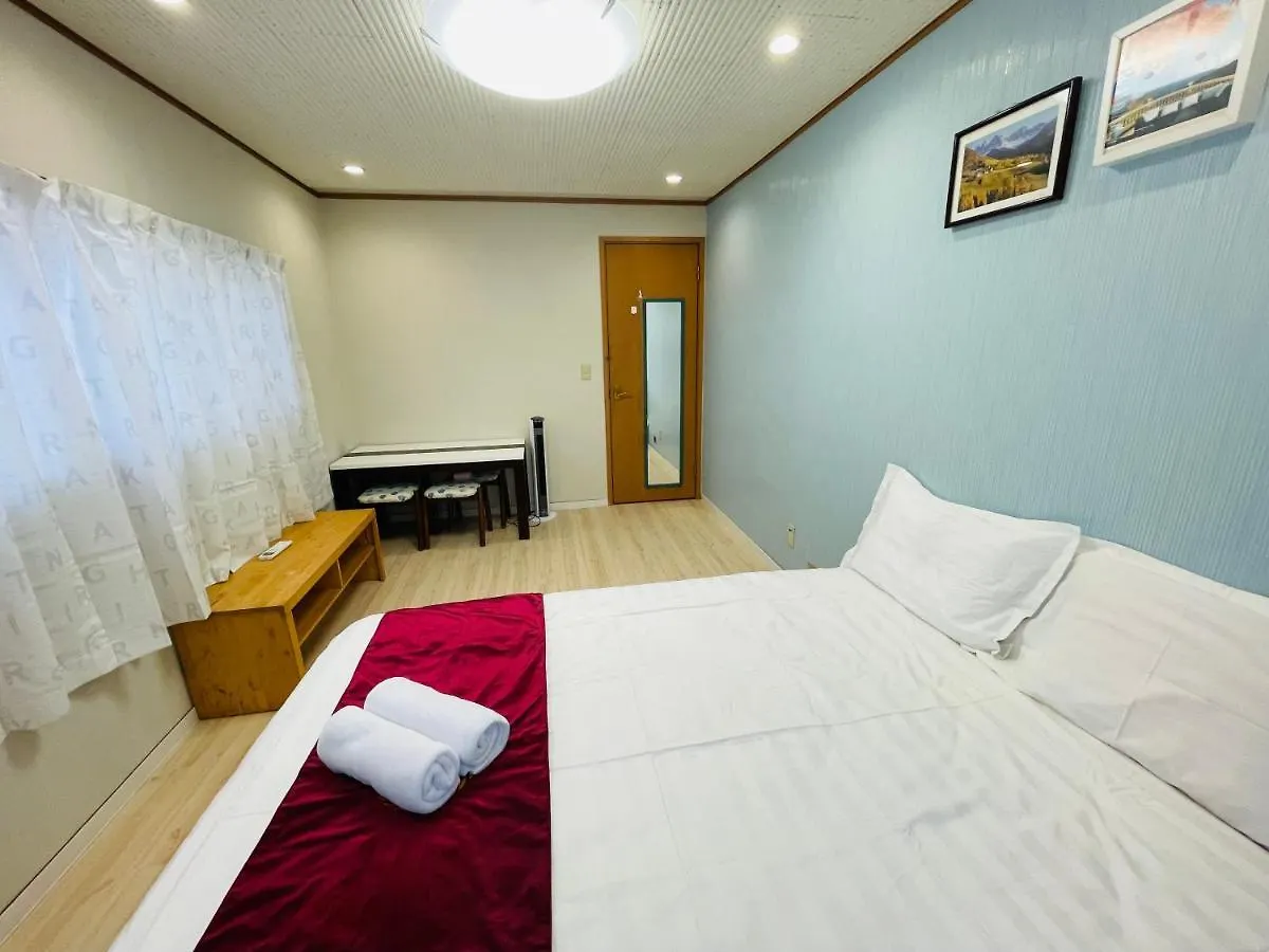 Nishi-Shinjuku 3Ldk Apartment Tokyo