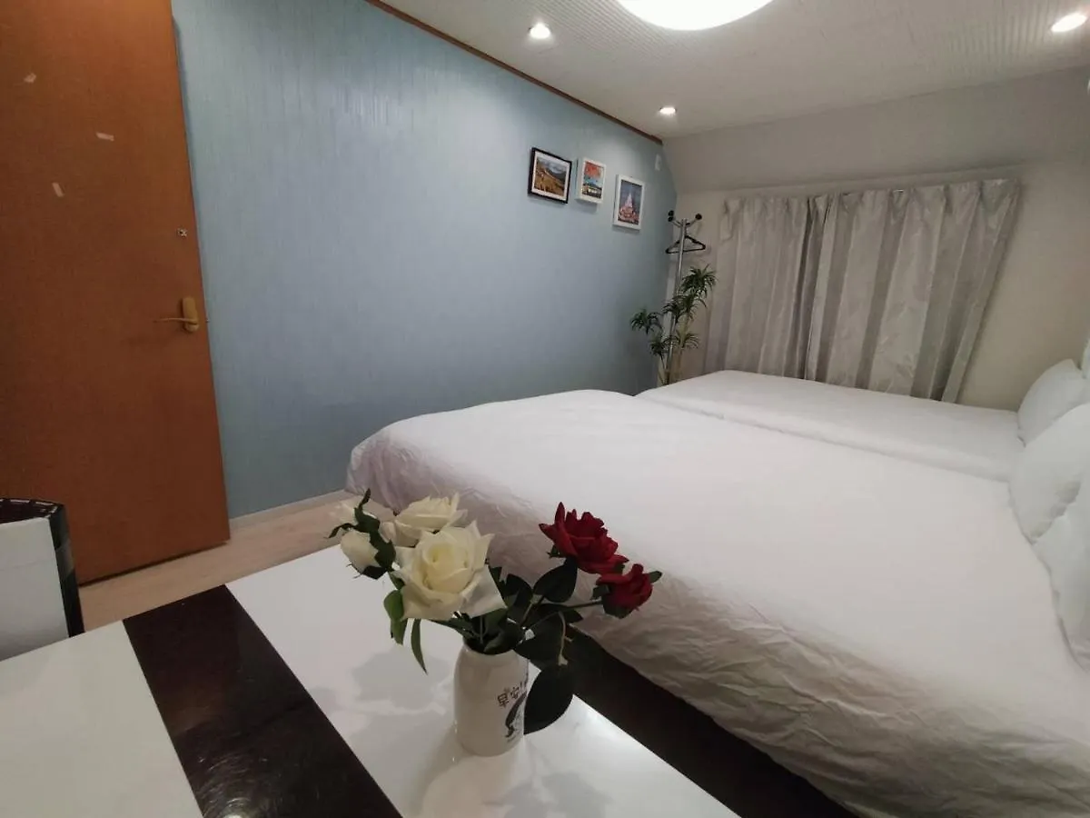 Nishi-Shinjuku 3Ldk Apartment Tokyo